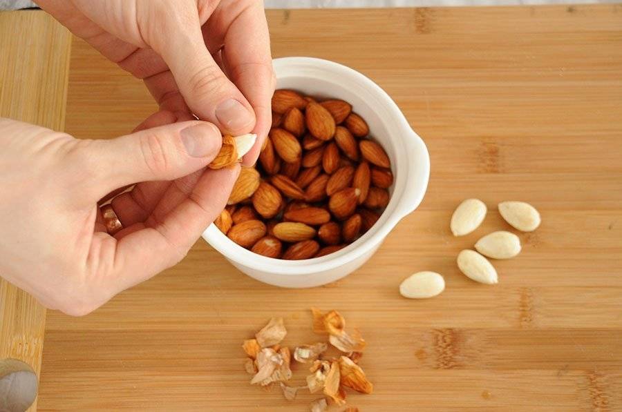 Как правильно очистить грецкий орех: 6 способов быстро расколоть скорлупу