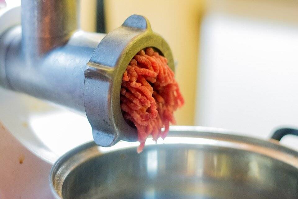 Как сделать мясной фарш без мясорубки? легко — с помощью блендера!