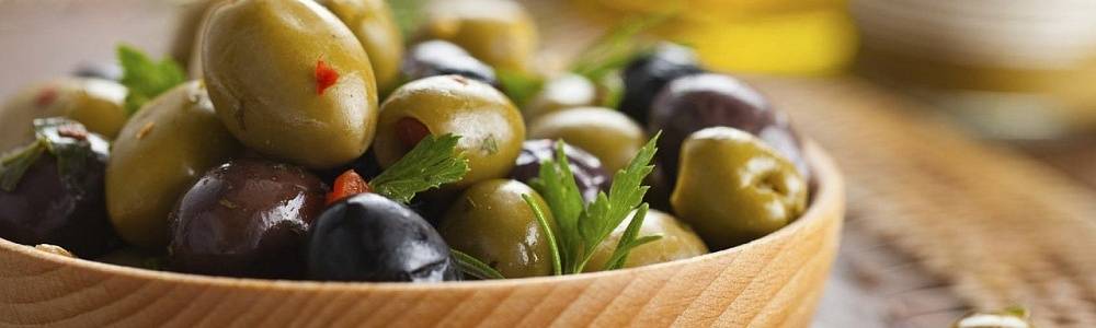 Чем полезны оливки и маслины