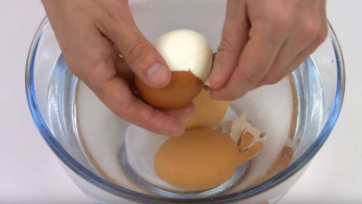 Cколько варить яйца, чтобы хорошо чистились