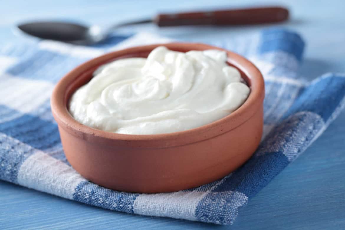 Греческий йогурт — польза и вред для здоровья