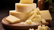Сыр Пармезан: состав, пищевая ценность и полезные свойства