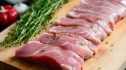 Мясо свиное без жира (филе) — химический состав, пищевая ценность, БЖУ, калорийность, витамины, аминокислотный состав, минеральный состав