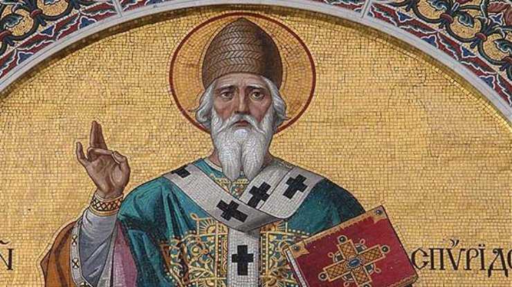 Народные приметы на 25 декабря 2023 года: что можно и нельзя делать в день памяти святителя Спиридона Тримифунтского чудотворца, уроженца острова Кипр