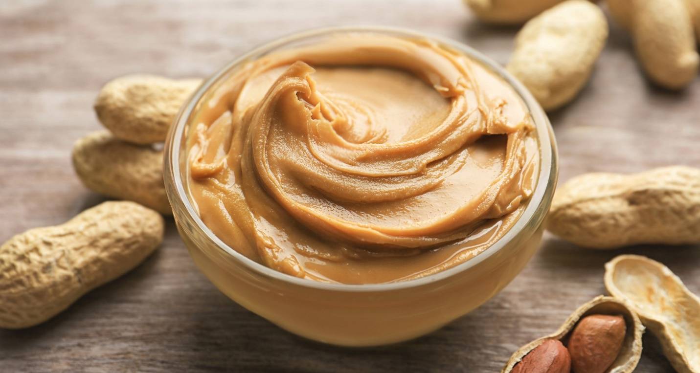 Чем полезно арахисовое масло и как его употреблять?