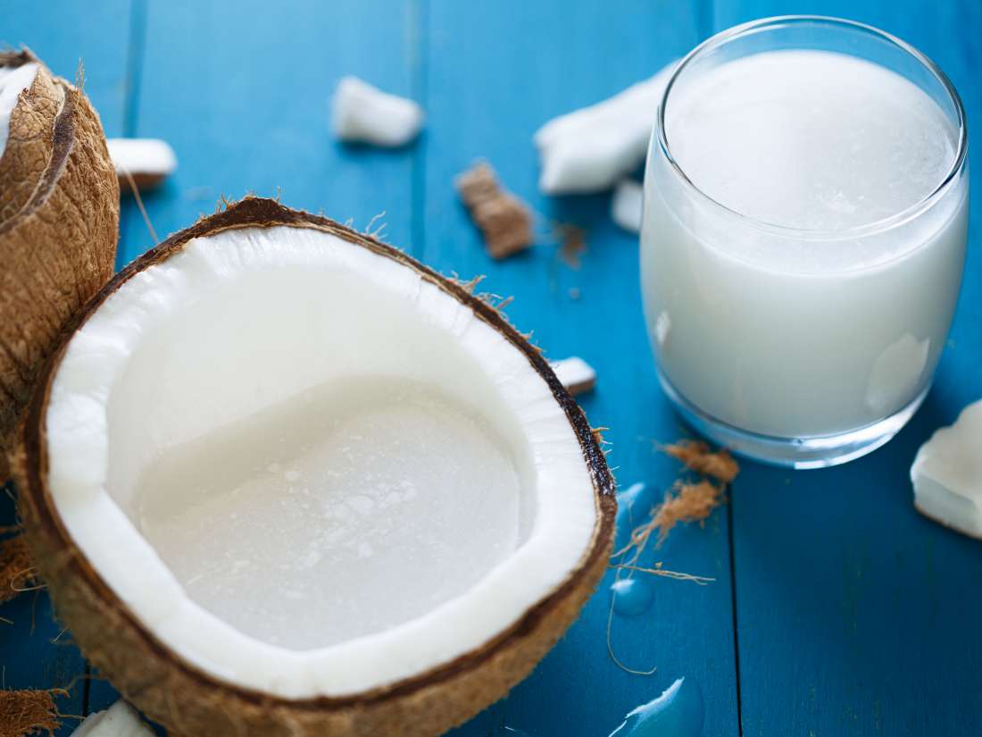 Все о пользе и вреде кокосового молока, как приготовить и где использовать