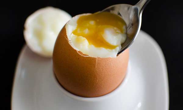 Сырые яйца — польза или вред, если пить их каждый день натощак