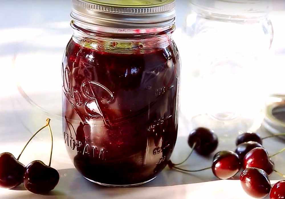Варенье из вишни — рецепты вишневого варенья без косточек и с косточками на зиму