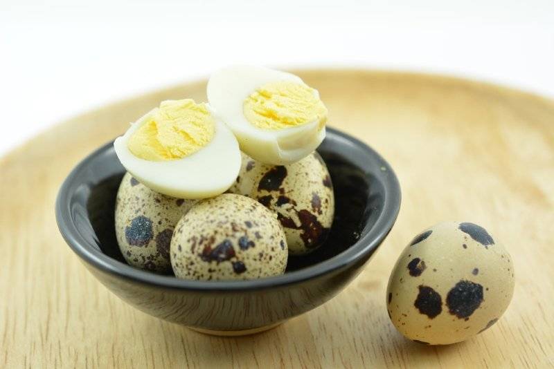 Как варить перепелиные яйца правильно