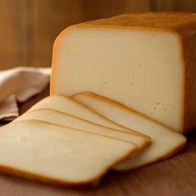 Плавленый сыр: вредная «химия» или нормальный продукт?