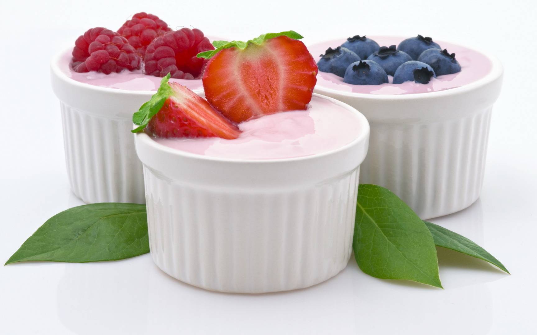 Йогурты: чего в них больше — пользы или вреда?