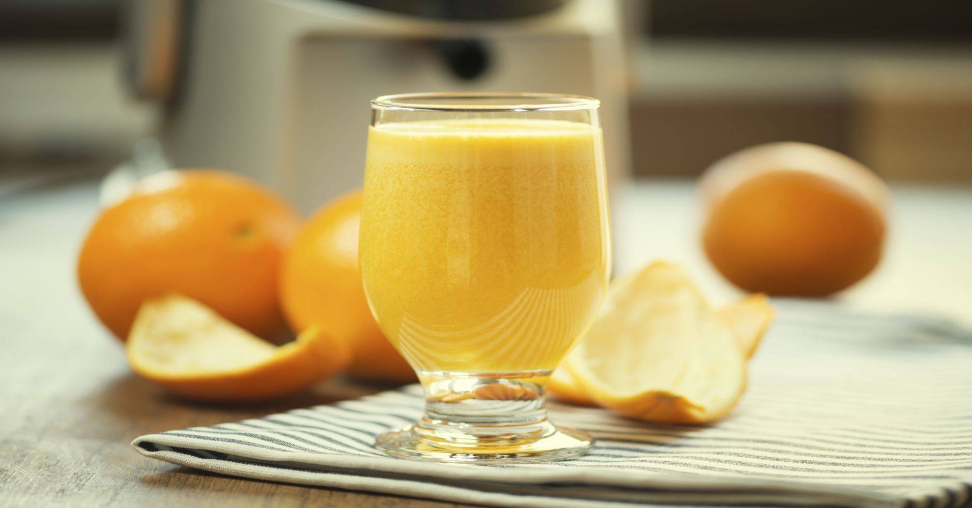 Польза и вред свежевыжатого апельсинового сока