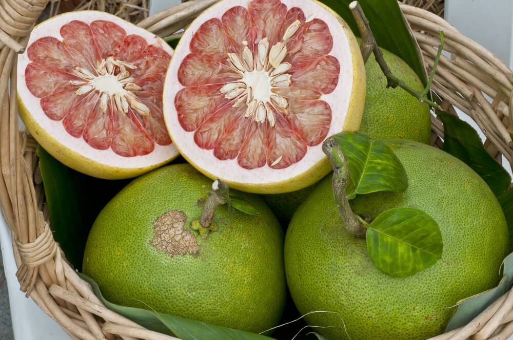 Полезные свойства и возможный вред фрукта свити
