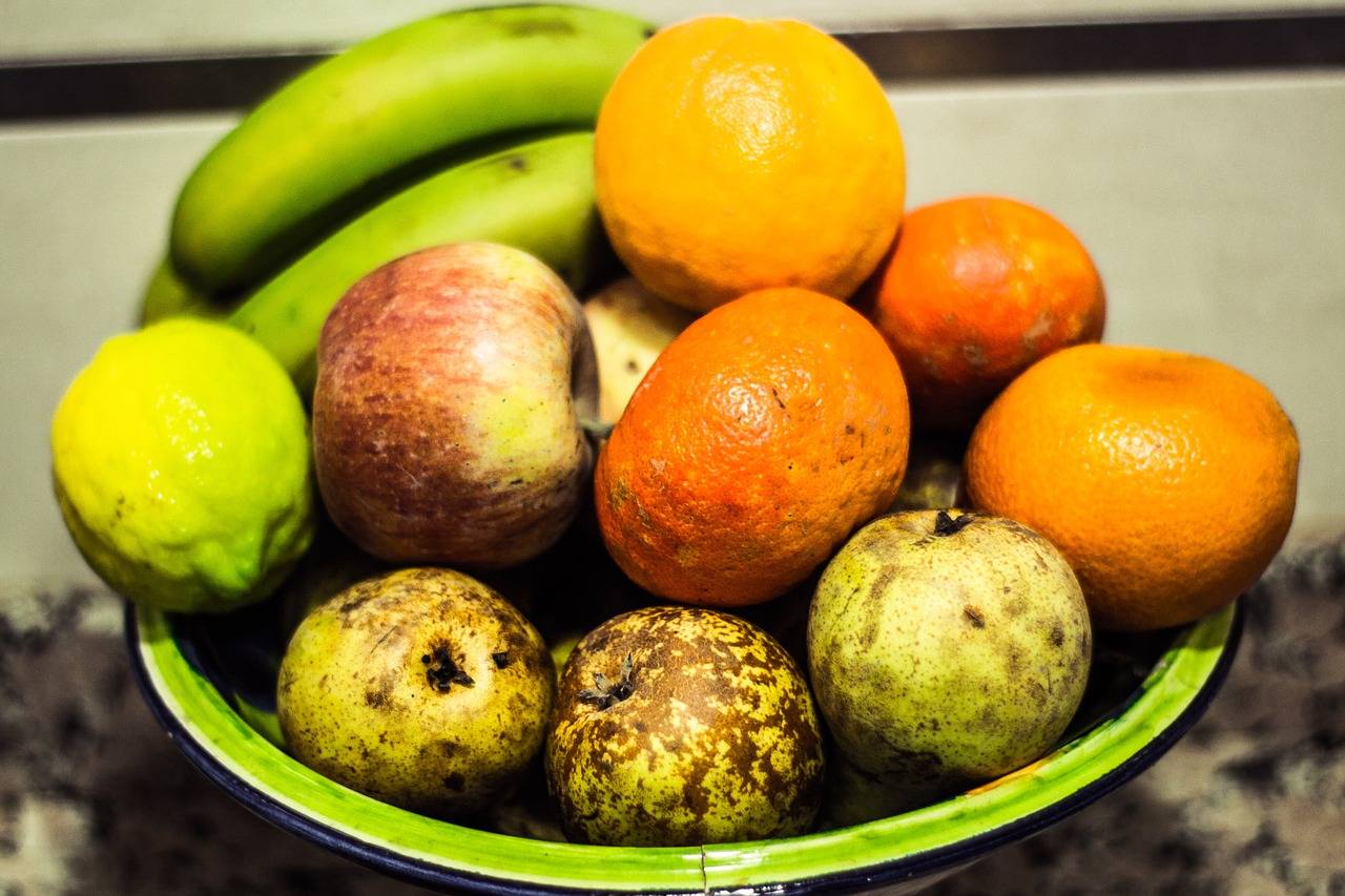 Какие фрукты нужно есть зимой. укрепляющие здоровье и поднимающие настроение