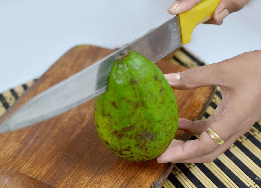 Как чистить авокадо: пошаговая инструкция, советы и рекомендации