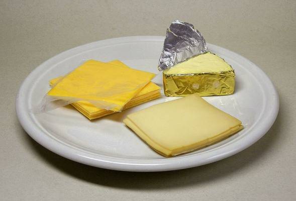 Полезен ли плавленый сыр