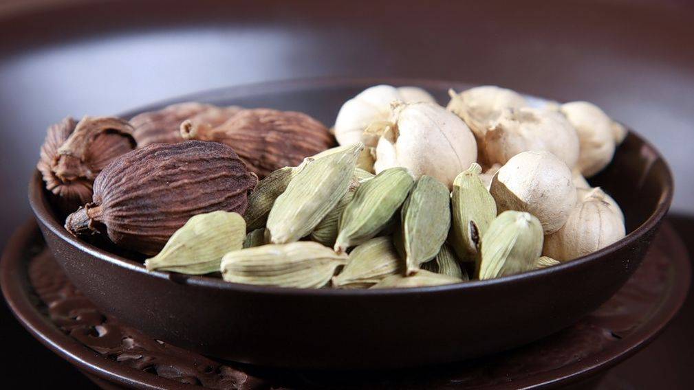 Полезные свойства и противопоказания специи кардамон