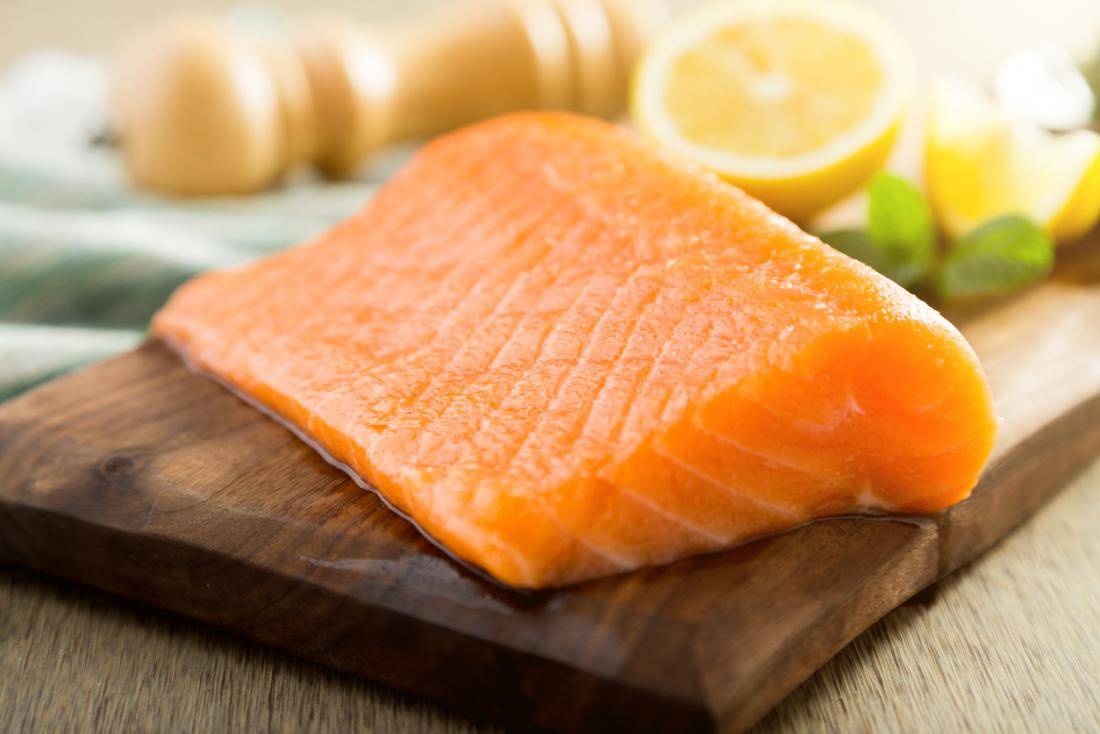 Питательный деликатес — угорь: каковы его ценные качества и калорийность свежей и копченой рыбы