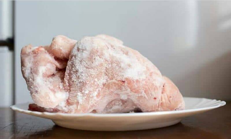 Как разморозить курицу в духовке. про то, как разморозить курицу быстро и правильно