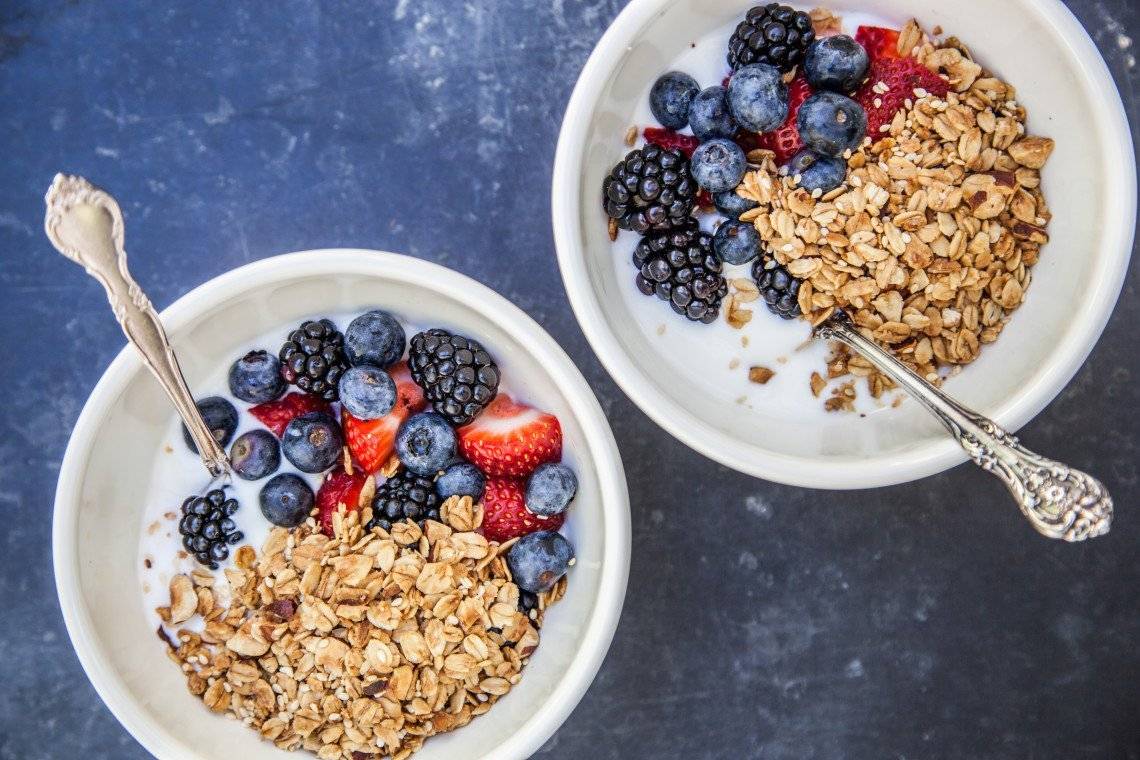 Гранола – полезные свойства и секреты приготовления полезного завтрака