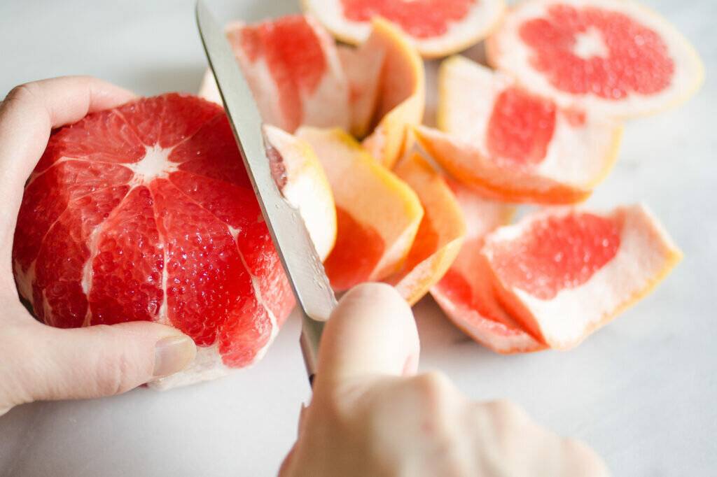 Как правильно почистить грейпфрут