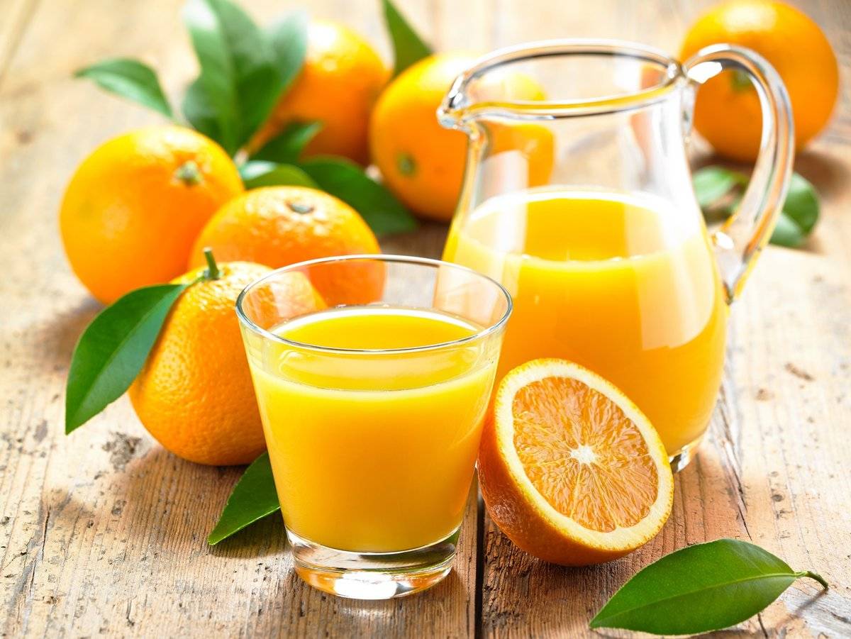 Апельсиновый сок по утрам смело пейте, здоровье и бодрость на весь день заимейте!