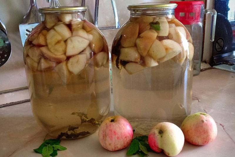 Как сварить компот из свежих яблок: рецепты приготовления