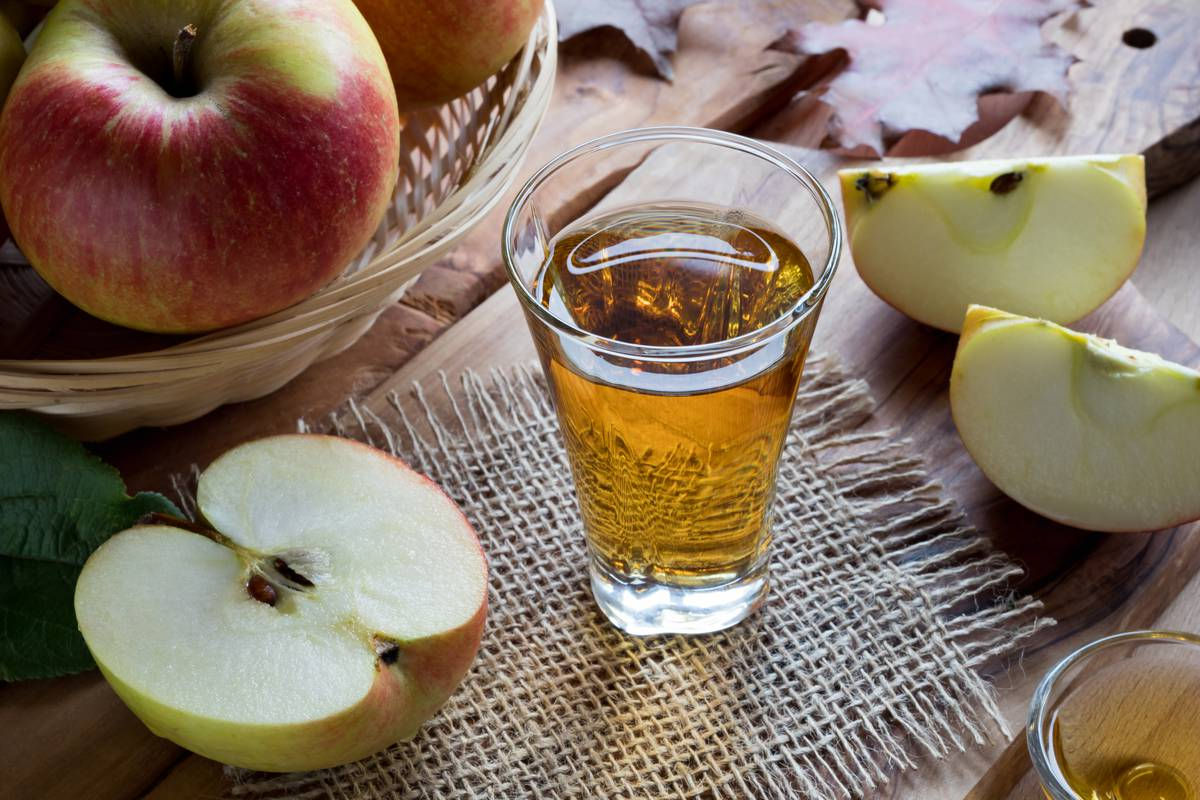 Польза яблочного сока: свойства, калорийность, состав и обзор полезных веществ (75 фото и видео)