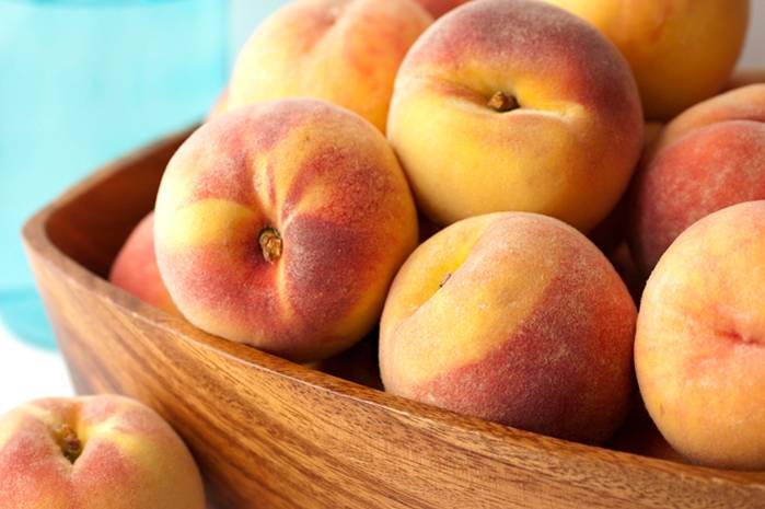 Персики: состав, калорийность, как выбрать, как хранить, польза и вред для здоровья и красоты
