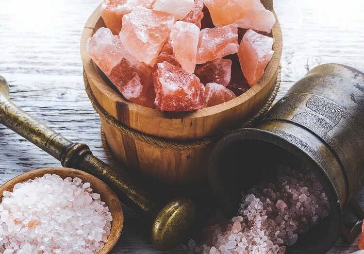 Гималайская розовая и чёрная соль: польза и вред