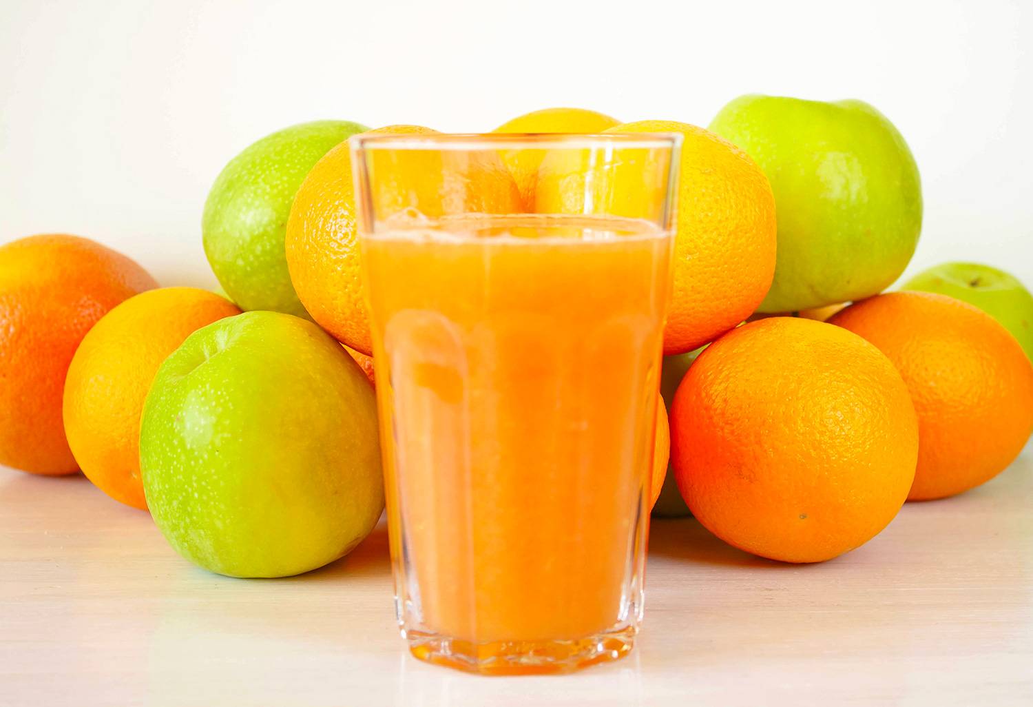 Полезные свойства сока из свеклы для нашего организма. свежевыжатый апельсиновый сок: польза и вред.