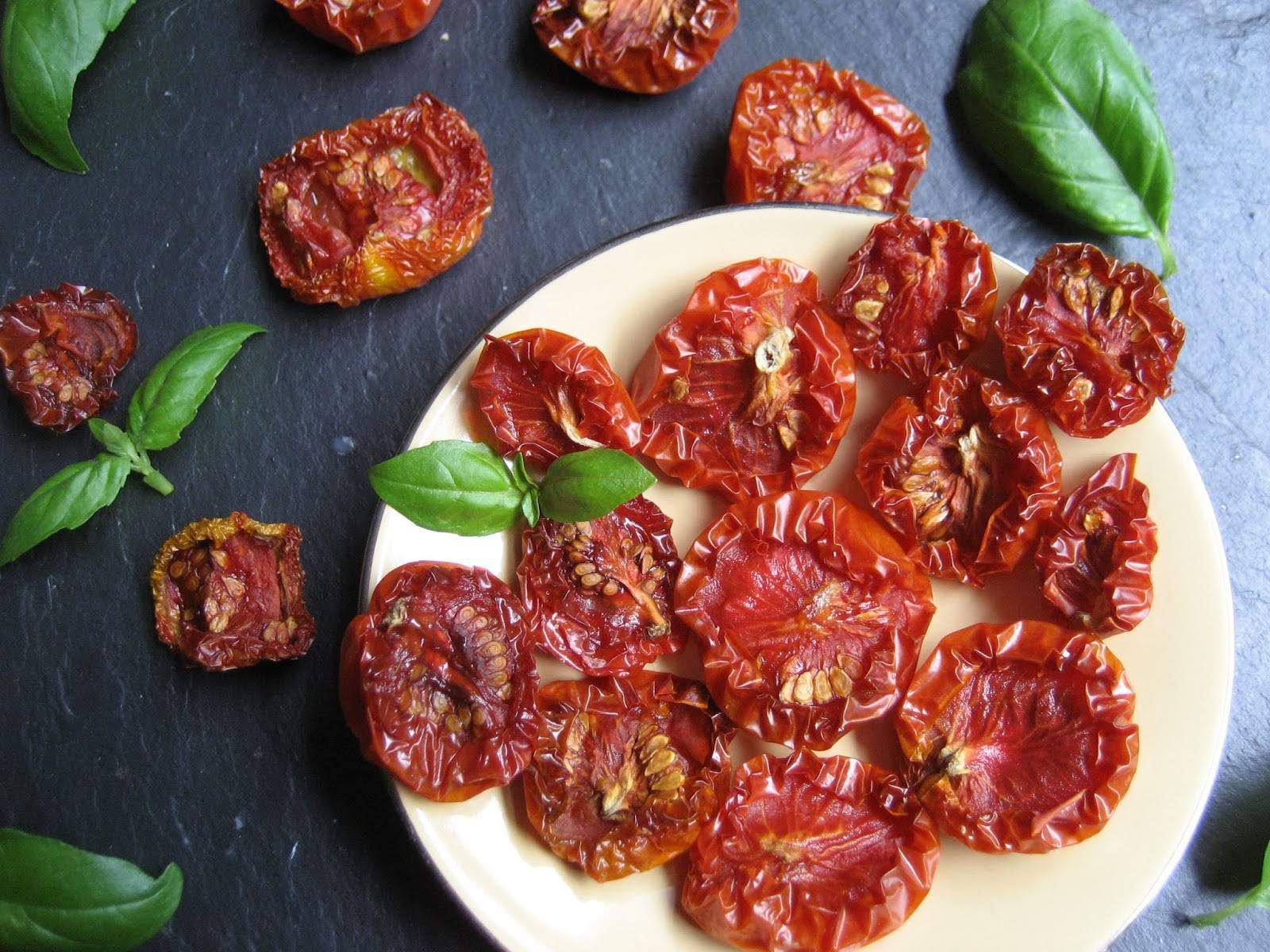 Сушеные помидоры — 14 домашних вкусных рецептов приготовления