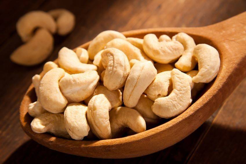 Чем полезны орехи кешью для мужчин?