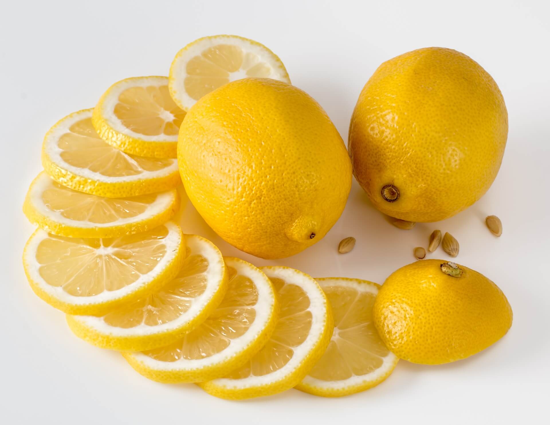 Польза и вред кожуры лимона для организма человека