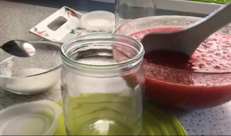Варим на зиму варенье из красной смородины — простые рецепты приготовления без стерилизации