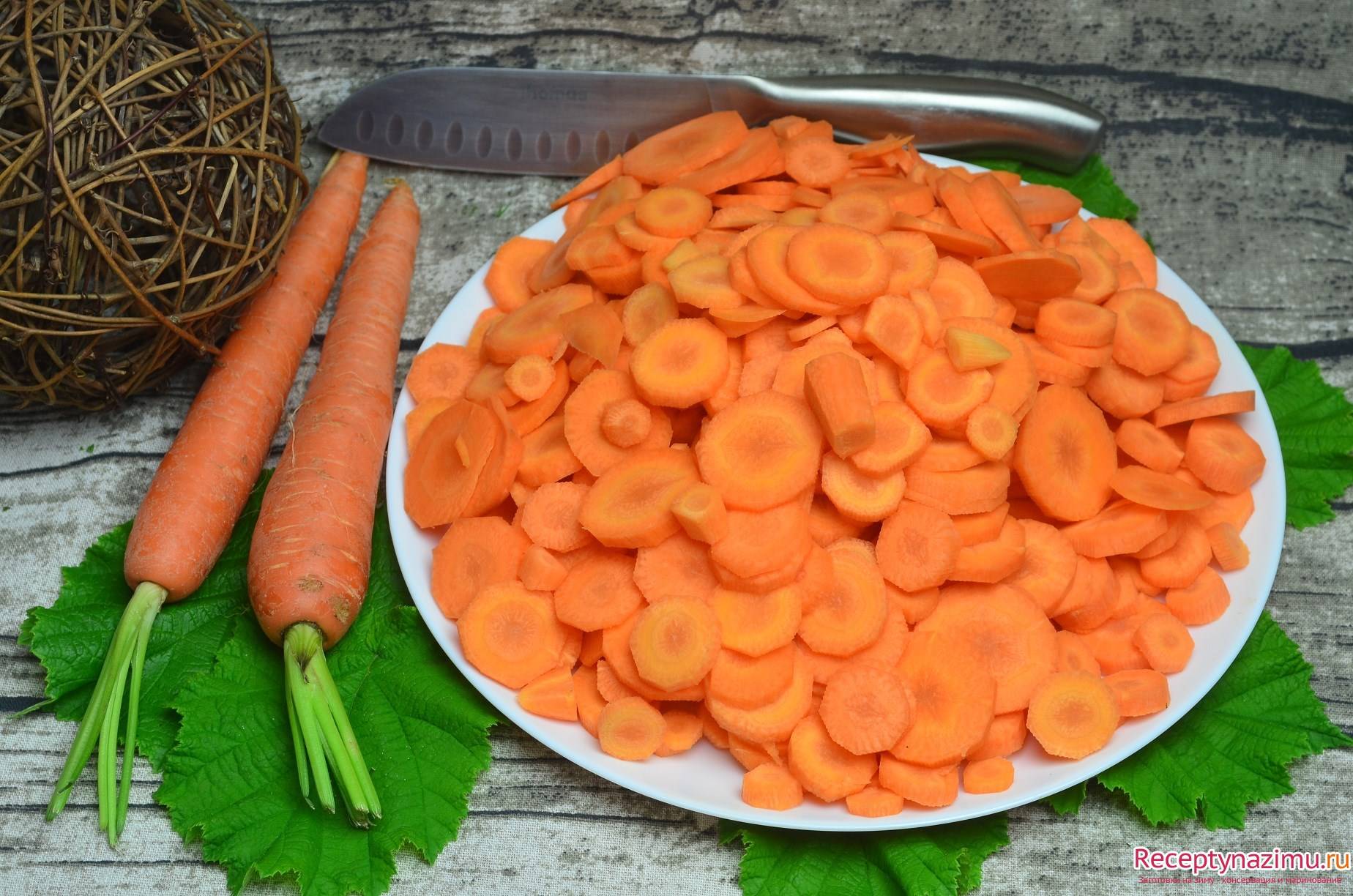 Как правильно сушить морковь в духовке, сохраняя ее витамины?