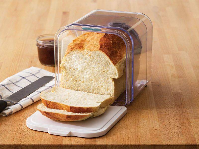Можно ли сохранить свежим хлеб в холодильнике