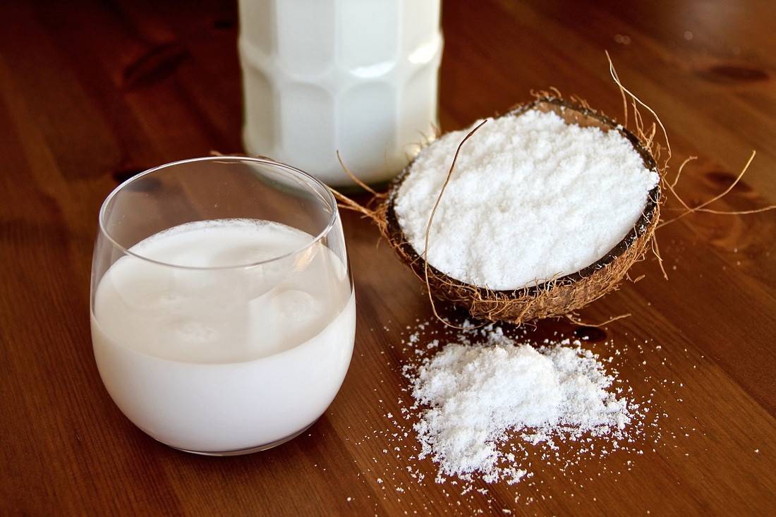 Чем полезно кокосовое молоко и что из него приготовить